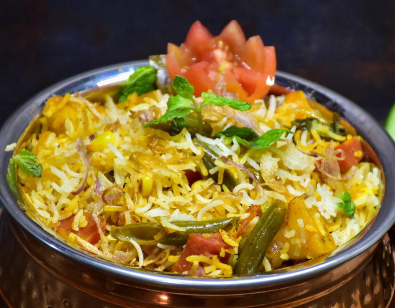 Hyderabadi Veg Dum Biryani