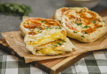 Cheese Naan