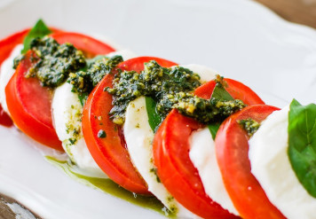  Caprese Pesto Sauce Salad