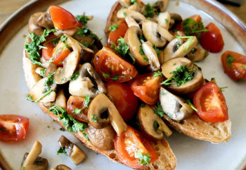 Bruschetta with tomato and mushroom