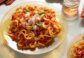 Fettuccine Pomodoro Pasta